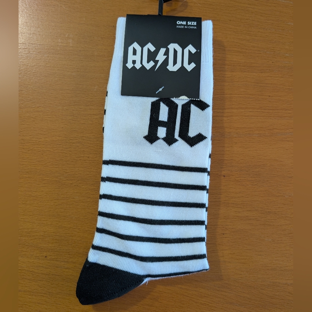 NEW AC DC Band Crew Cut Socks Size 7-12 Rock And Roll